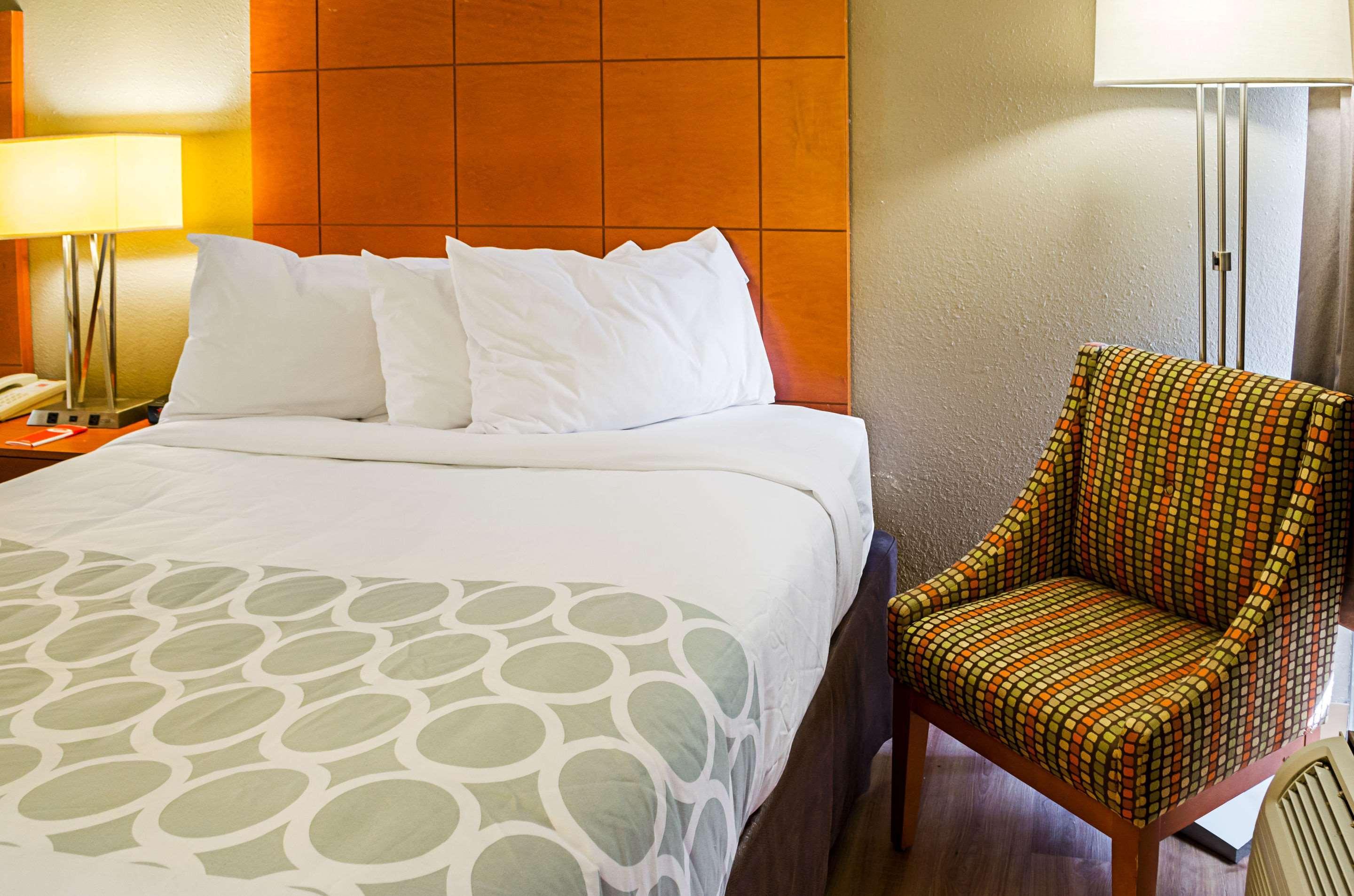 הארדיוויל Econo Lodge מראה חיצוני תמונה