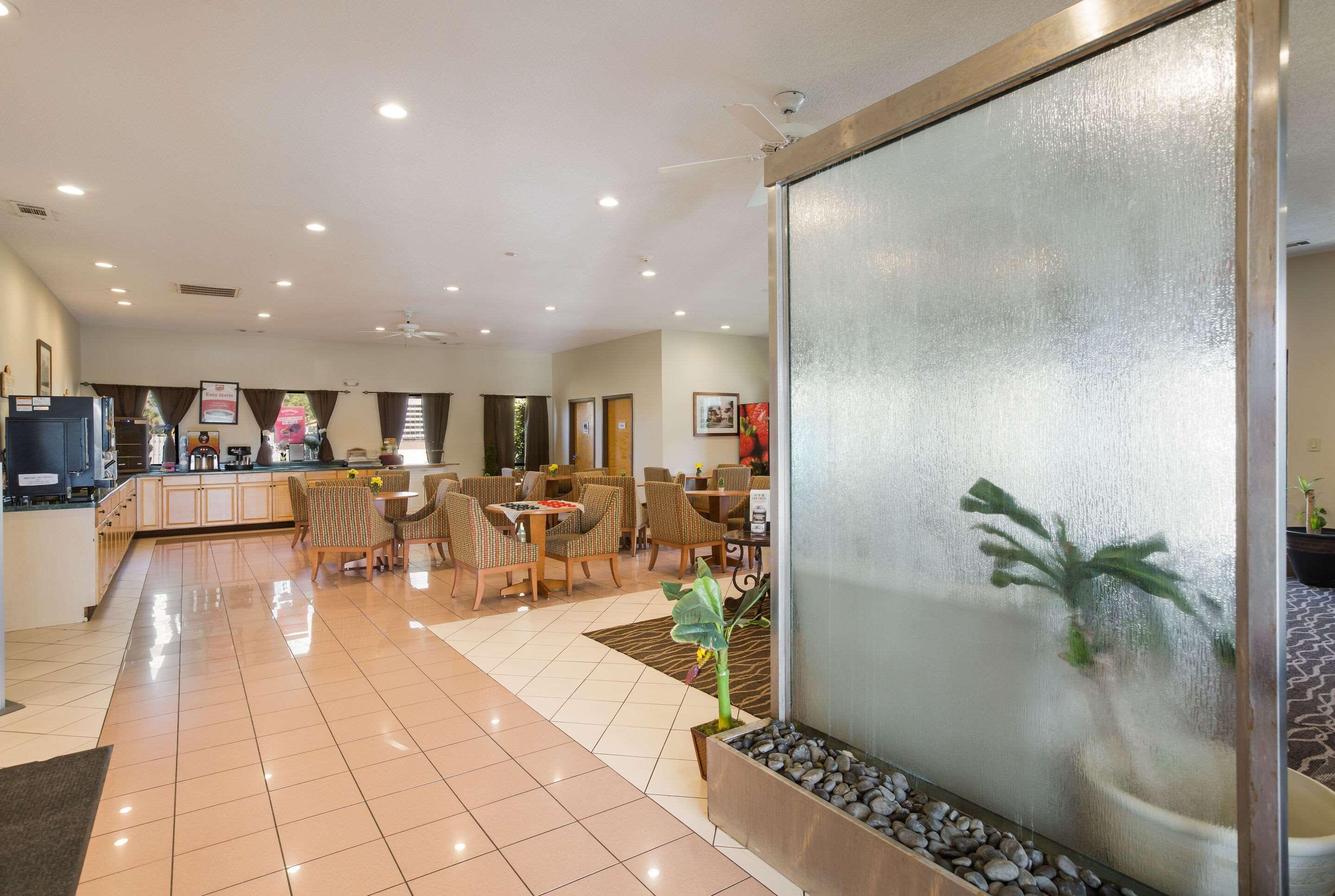 הארדיוויל Econo Lodge מראה חיצוני תמונה