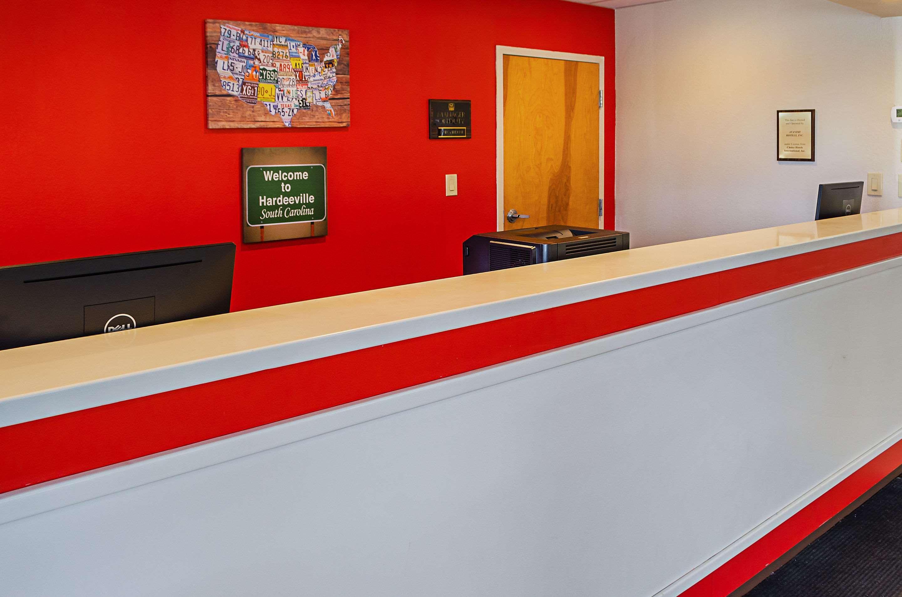 הארדיוויל Econo Lodge מראה חיצוני תמונה