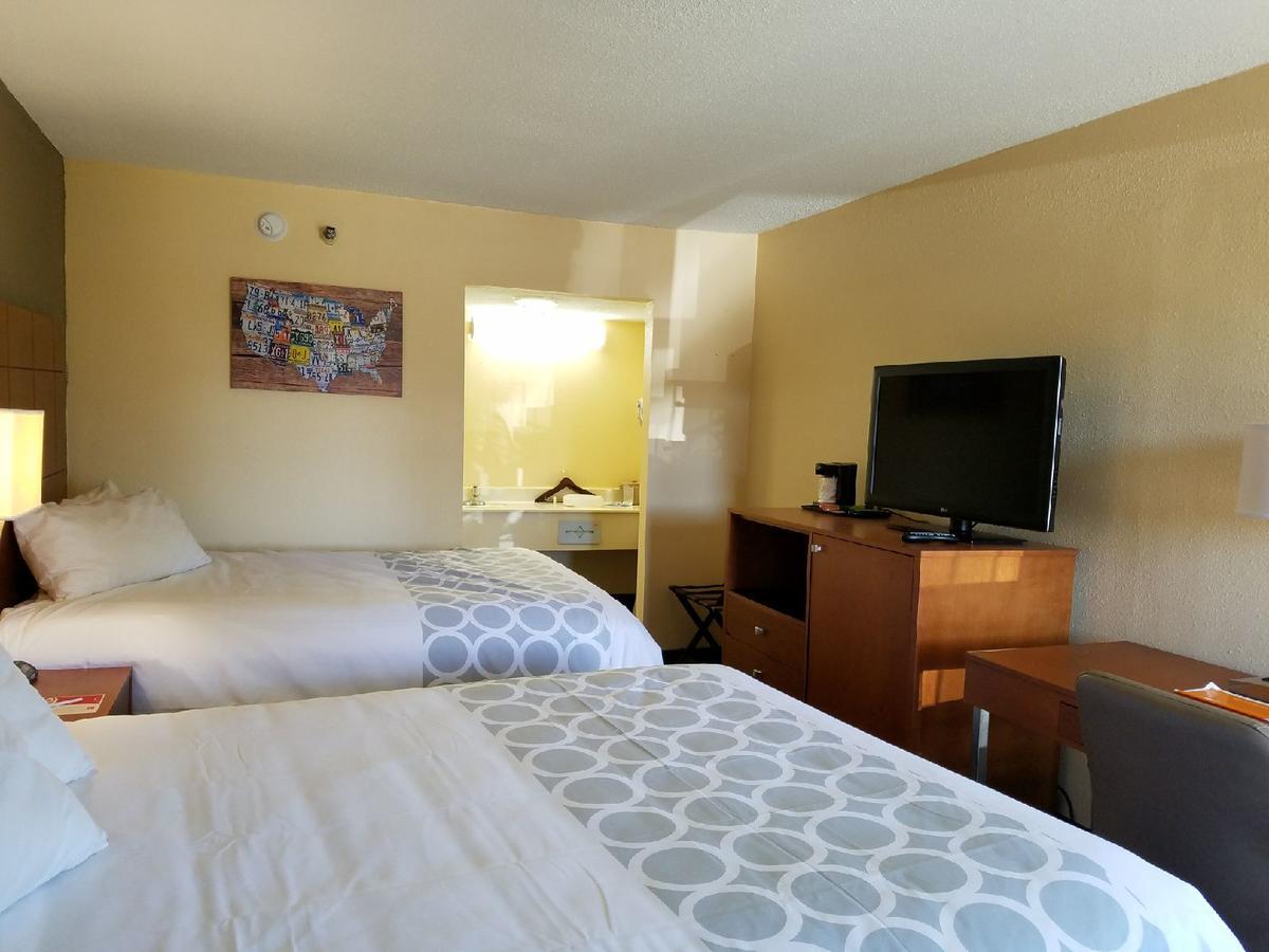 הארדיוויל Econo Lodge מראה חיצוני תמונה